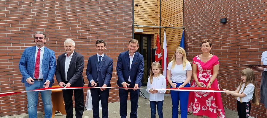 Dwie inwestycje w gminie Sławno zrealizowane z pomocą funduszy europejskich na oficjalnym finiszu.